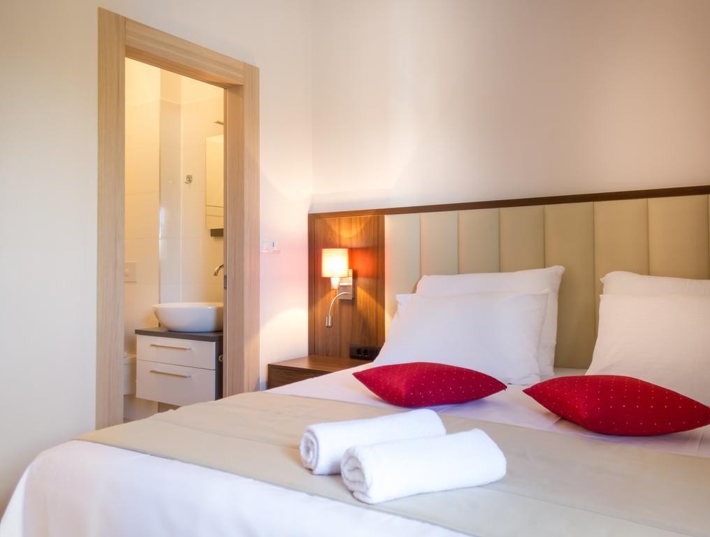 סגט ווראנייצה Trogir Residence Vila A מראה חיצוני תמונה