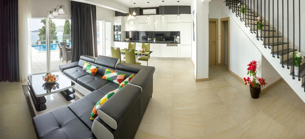 סגט ווראנייצה Trogir Residence Vila A מראה חיצוני תמונה